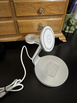 iPhone, AirPod Pro And I Watch Charger 