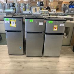 magic chef mini refrigerator