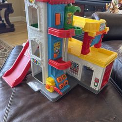 Fisher Price Little People Parking Garage