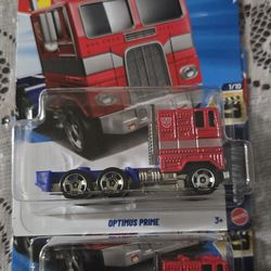 Hotwheels optimus, silverado, ferrari, despicable me