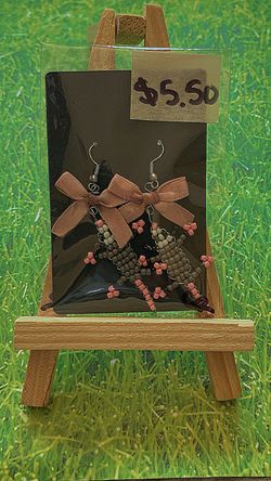 Art Sale : Earrings