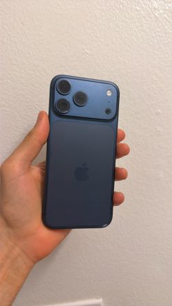Apple 17 pro max T-Mobile or metro pcs mint mobile simple mobile Network 256gb blue color