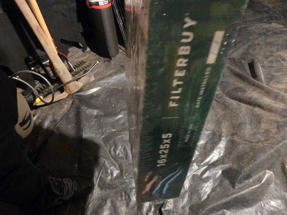 16x25x4 Merv 8 Air Filter.  Qty 2.  Brand New!