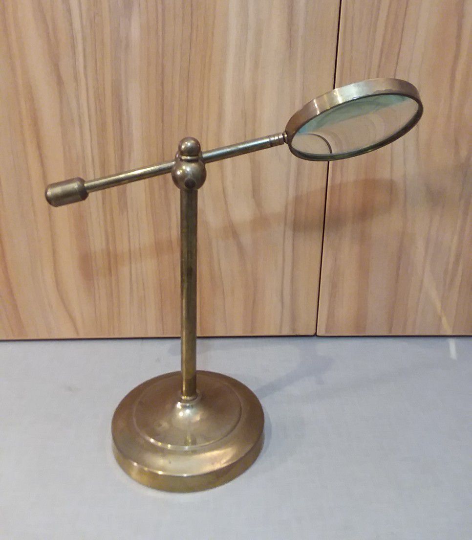 Vintage Brass Adjustable/Swivel Magnifying Glass Stand
