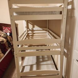 Triple Bunk Bed 