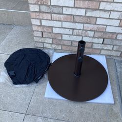 Umbrella Base (holds 140lb)- Retails $120