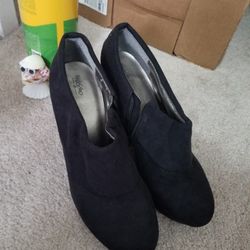 Black Suede Wedge Shoes
