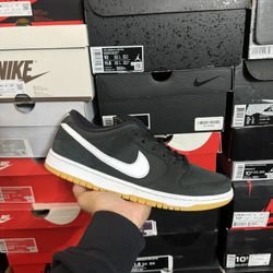 DS Nike SB Dunk Low Black Gum size 11.5 (Tried On)
