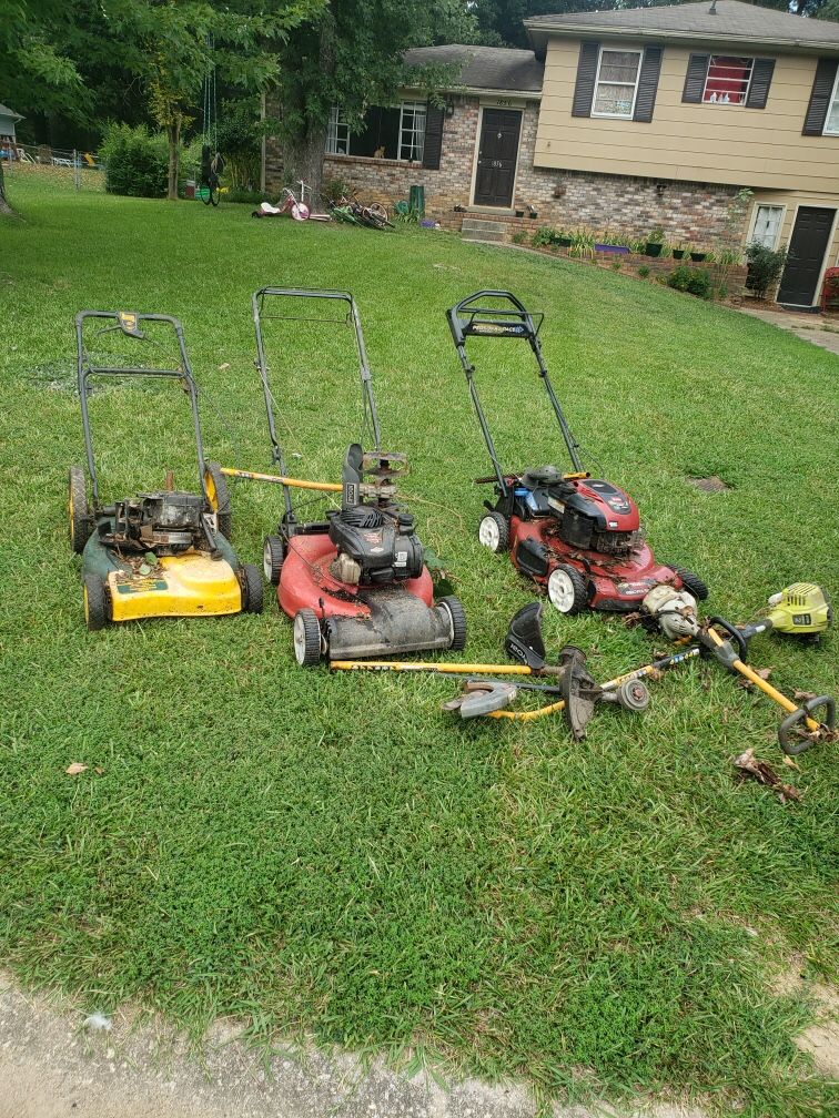 Picking up working/ non working lawn mowers and small engines for Sale