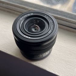 Sony 28-60mm Lens