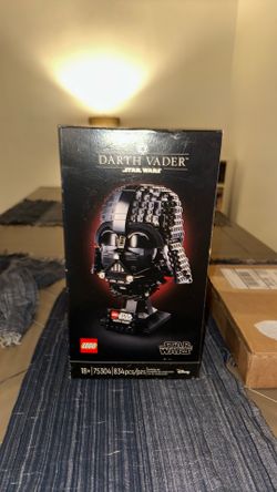 Darth Vader Lego helmet never opened