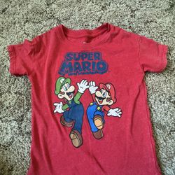 Boys Mario T-Shirt Size 5t 