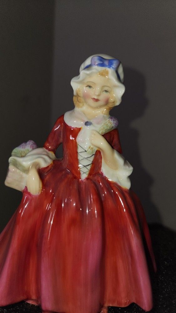Vintage Royal Doulton “Lavinia” No. 838507 HN 1955 30 - Mint