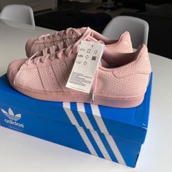 Adidas 'Superstar' Trainers B41506 - Size 9 for Sale in CA - OfferUp