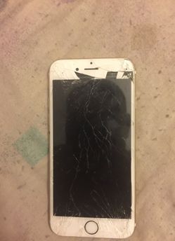 It works perfect just screen cracked iPhone 6s