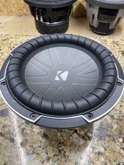 10” kicker Q class 1400 watts 700 rms D2 