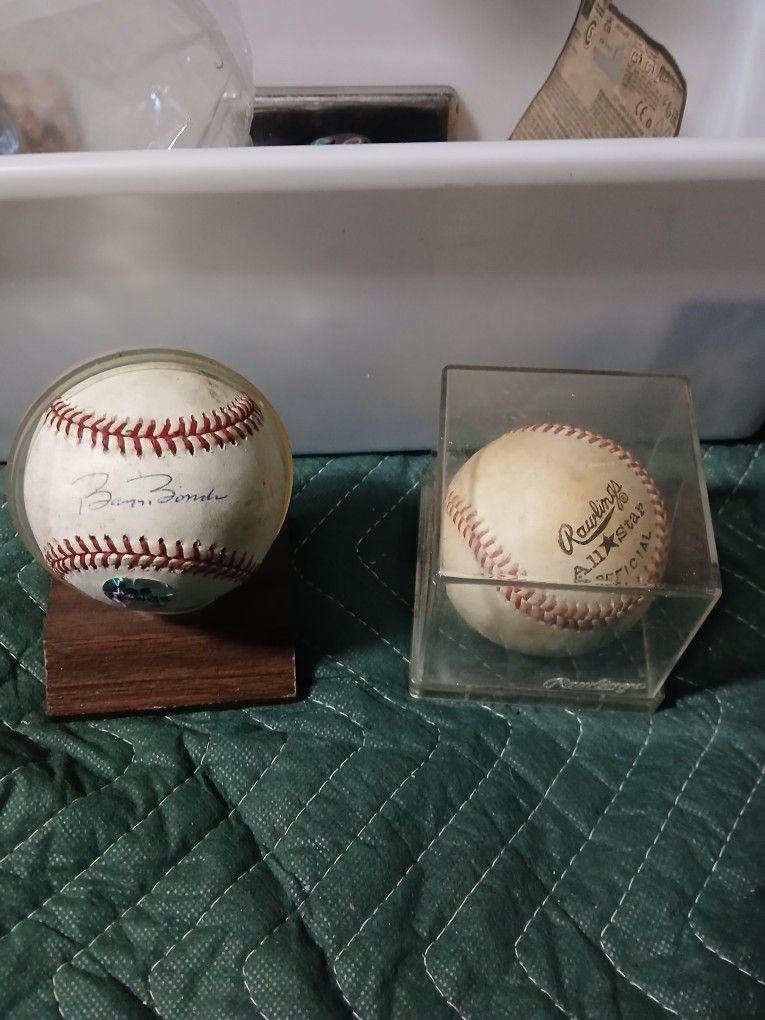 Autographed Baseballs Collectors