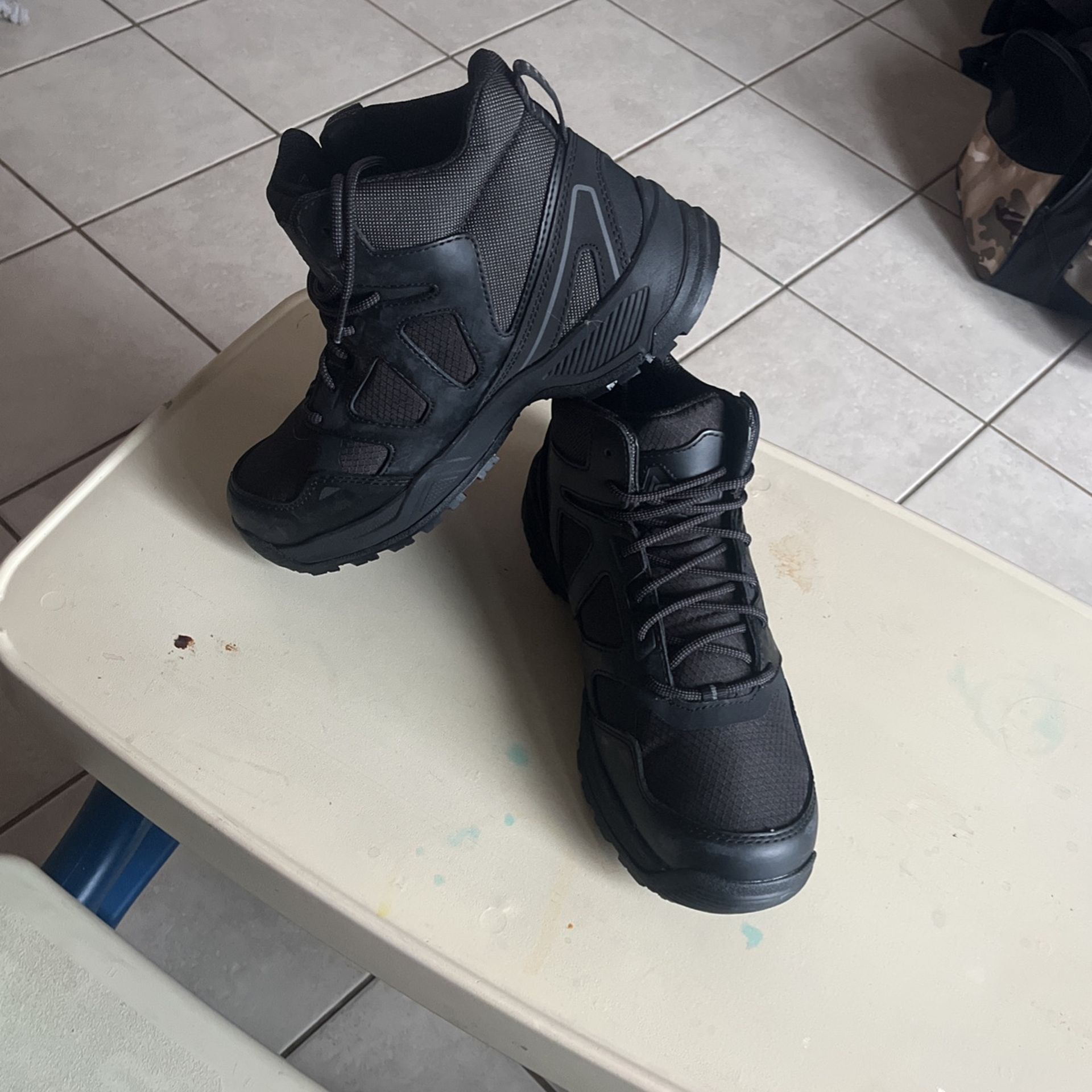 Work Boots /Shoes Slip Proof Water Resistant