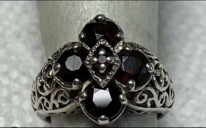Vintage Sterling Silver 925 Multiple Garnet Ring