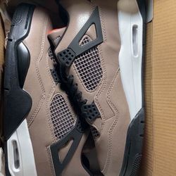 Jordan 4 Taupe Haze 