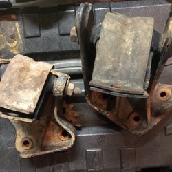 Jeep XJ Engine Mounts