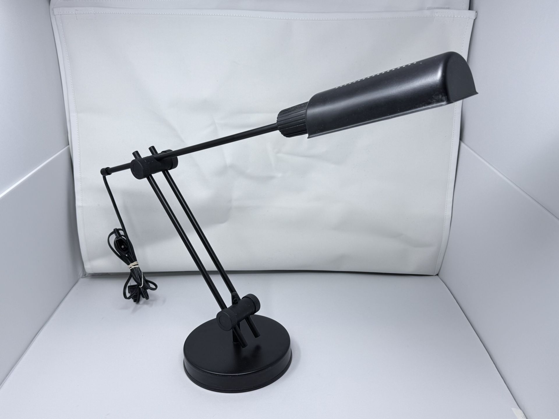 Rare Vintage Veneta Lumi Black Desk Lamp, Made in Italy Highly Adjustable