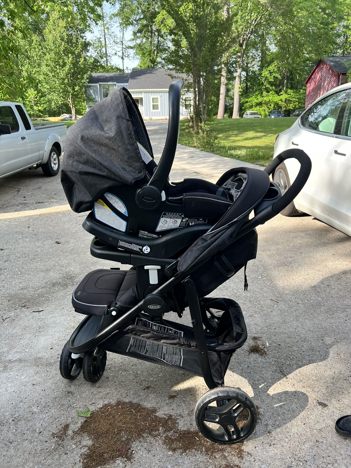 Baby Stroller With Car Seat / Cariolla Con Asiento De Caro