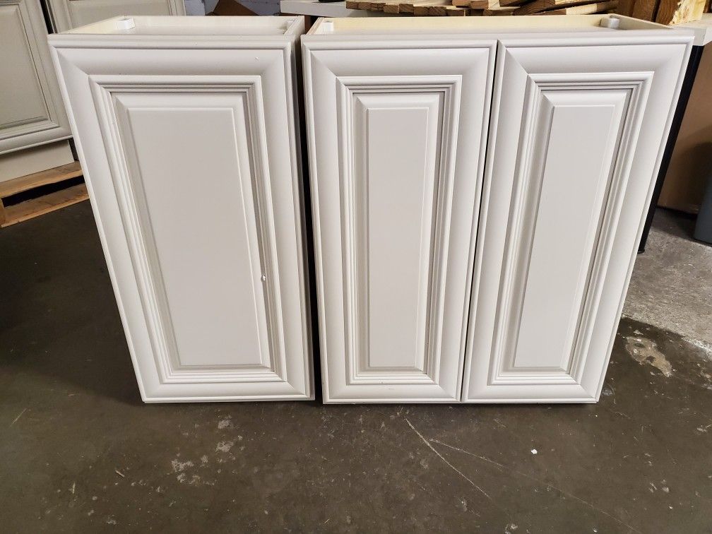 Raised panel kitchen cabinets