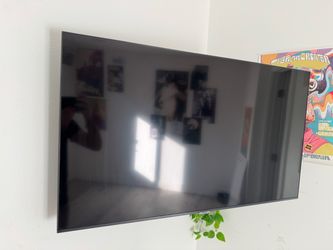 Samsung 43” TU7000 4K Crystal UHD Smart TV - Great Condition
