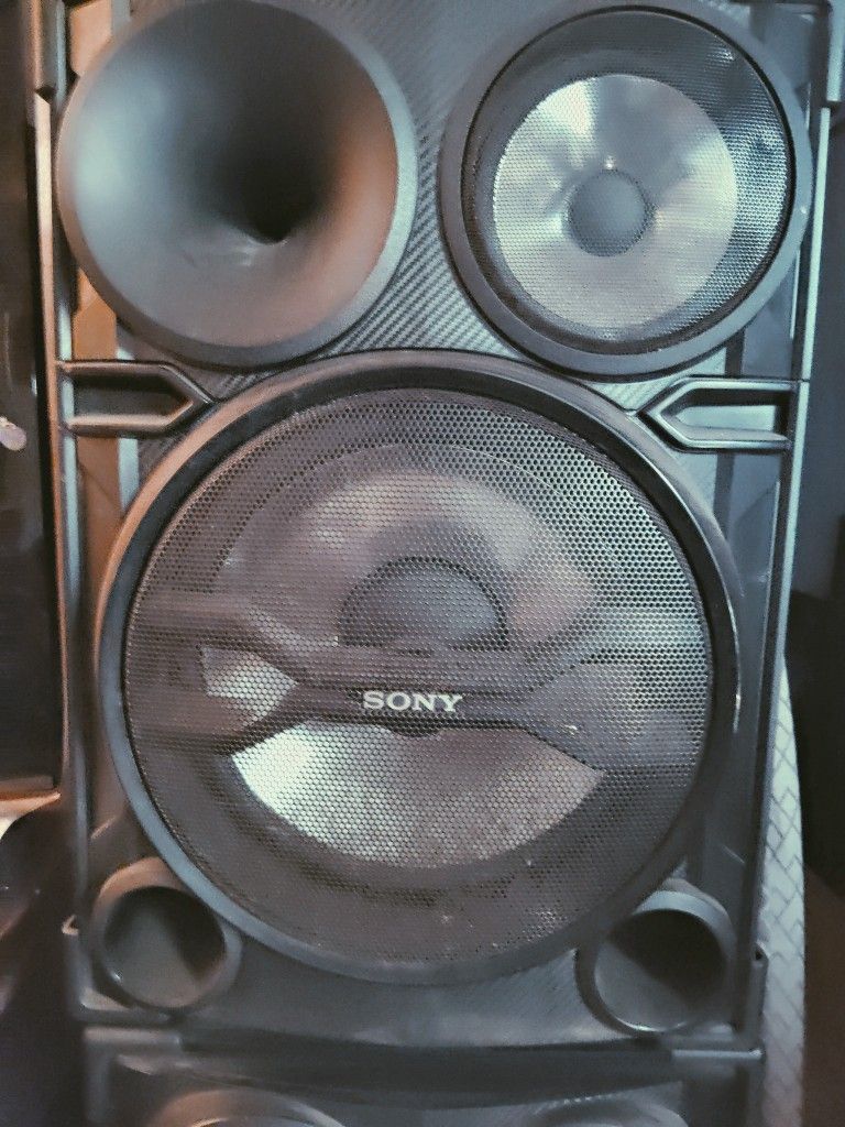 Sony 15 Inch House Subs With Lights 6000 Watt Speakers