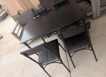 Dining table set