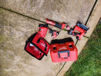 Milwaukee Fuel M12 Tools 