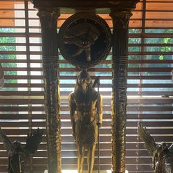 Egypts Sun Ray Clock &Tutancamon With Tray 