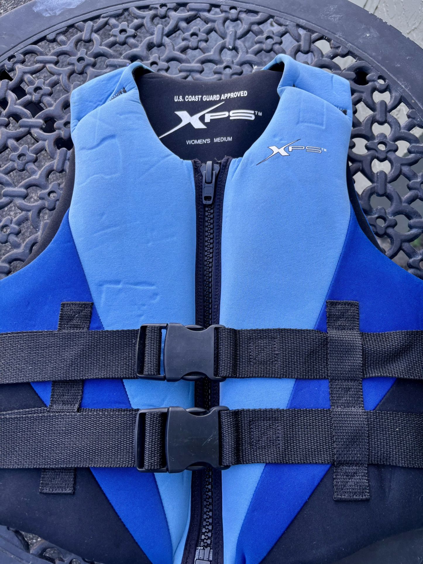 XPS Women’s Life Jacket - Medium
