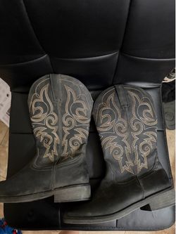 Black cowboy boots