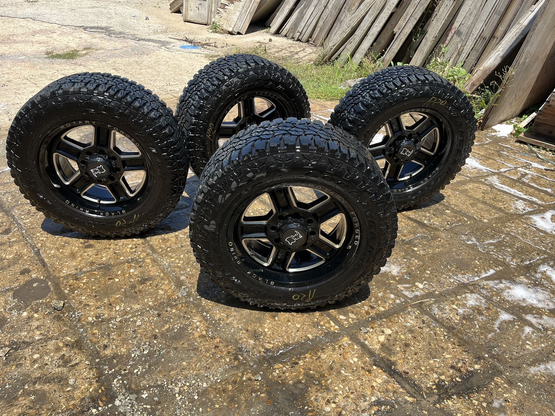 35x12.520 Tires And Rims for Sale in San Antonio, TX OfferUp