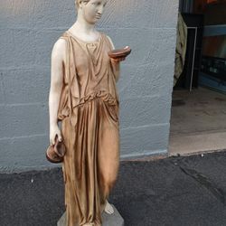 Decor Statue