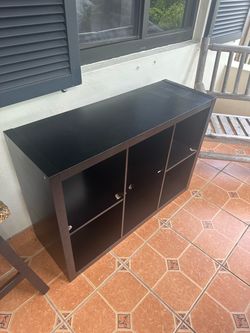 FREE Shelving unit/ cubby