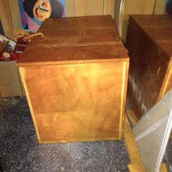 Solid Wood Toy Chest 