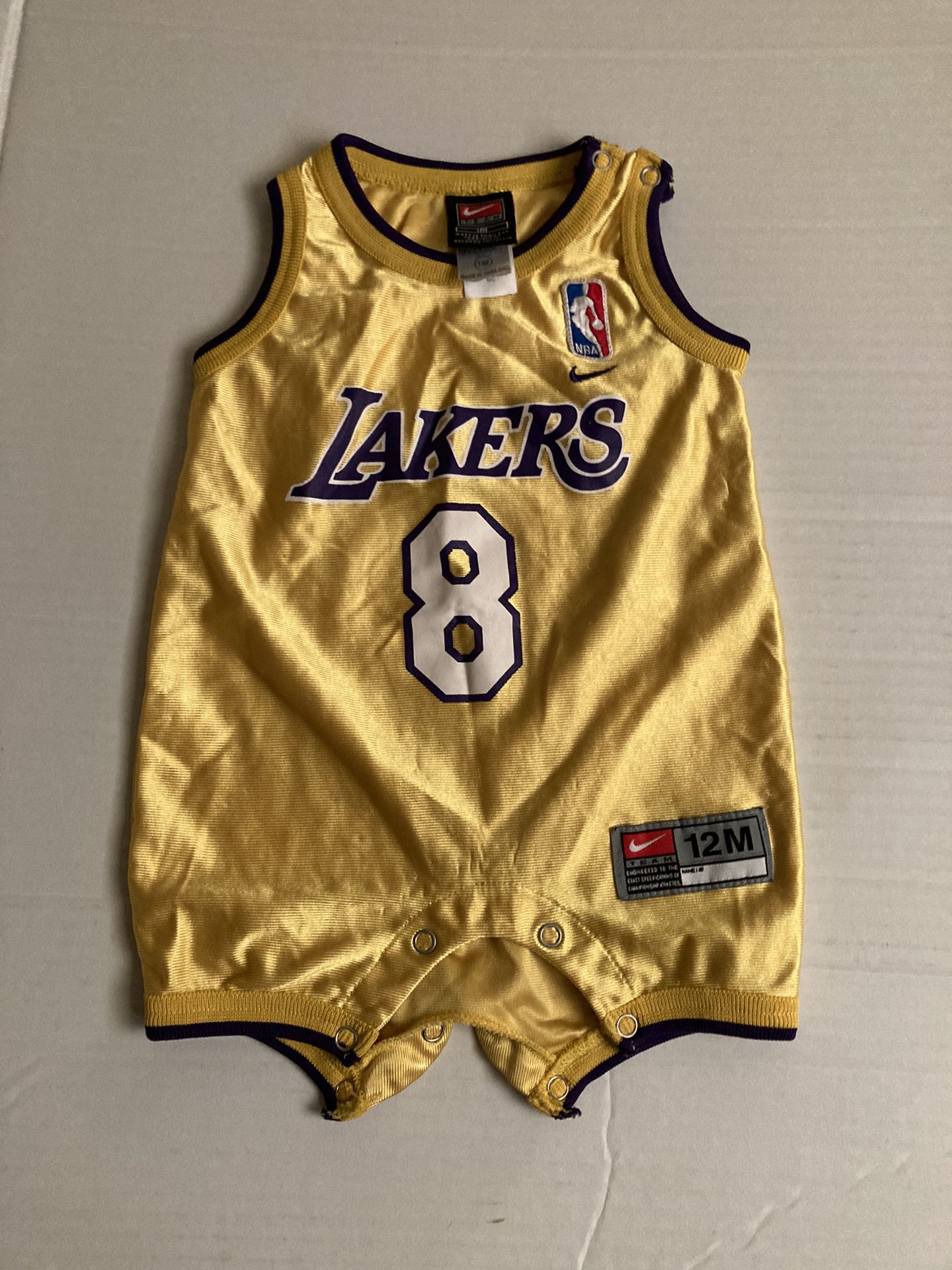 Y2K Nike Los Angeles Lakers 'Kobe Bryant' Stitched Jersey Sz. Youth L