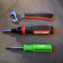 Craftsman Ratcheting Screwdriver no tip sorry 6-in-1 multi-bit screwdriver Ace Pro Series Adjustabl