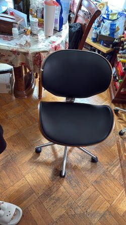 Modern Desk Chair
