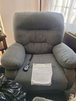 Living Spaces Electric Rocker Recliner