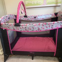 Disney Pack & Play (includes Infant Insert)
