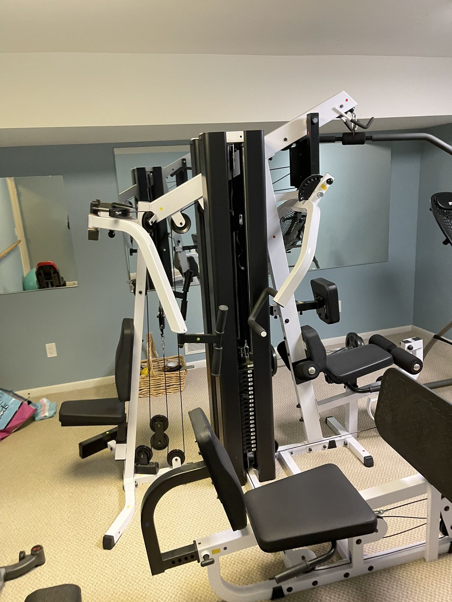 Body Solid Weight Machine