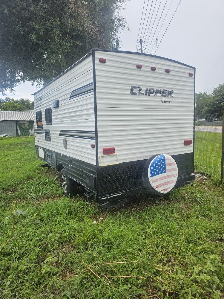 2018 Coachmen Clipper