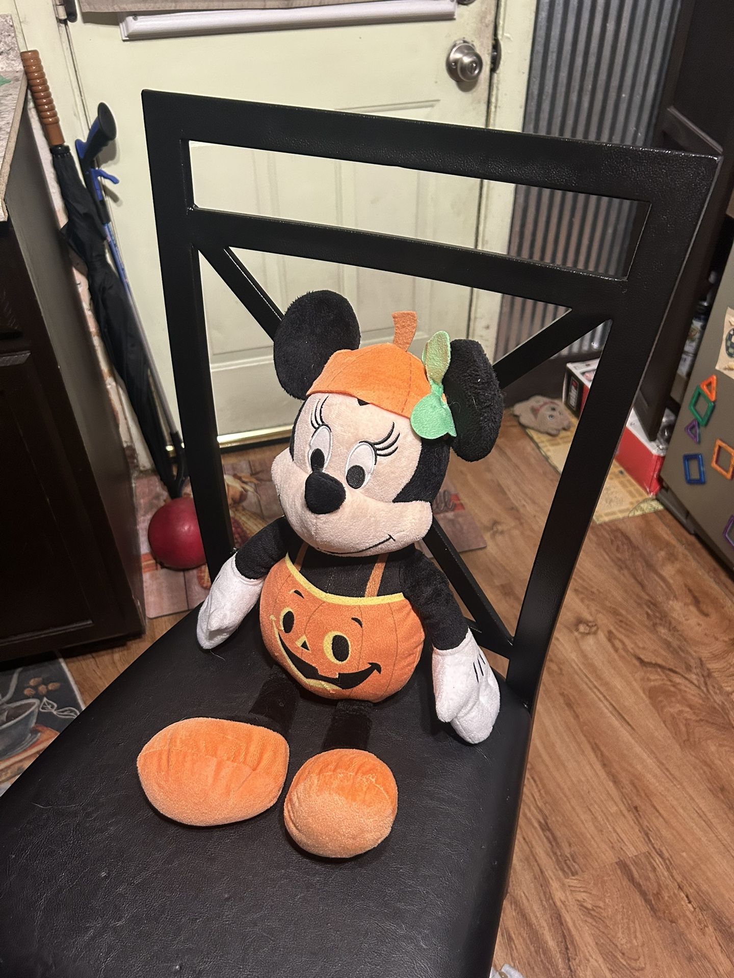 Minnie mouse in a pumpkin