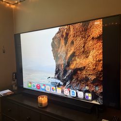 Samsung 65 inch tv with sound bar