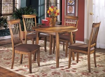 Brand new Five piece dining room furniture set