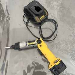 Dewalt Heavy Duty Cordless Screwdriver battery and charger 